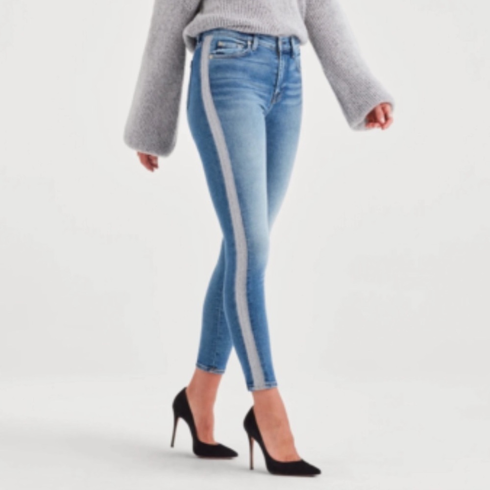 7 For All Mankind EUC! Silver Side Stripe
High Waist Ankle Skinny Sz 26